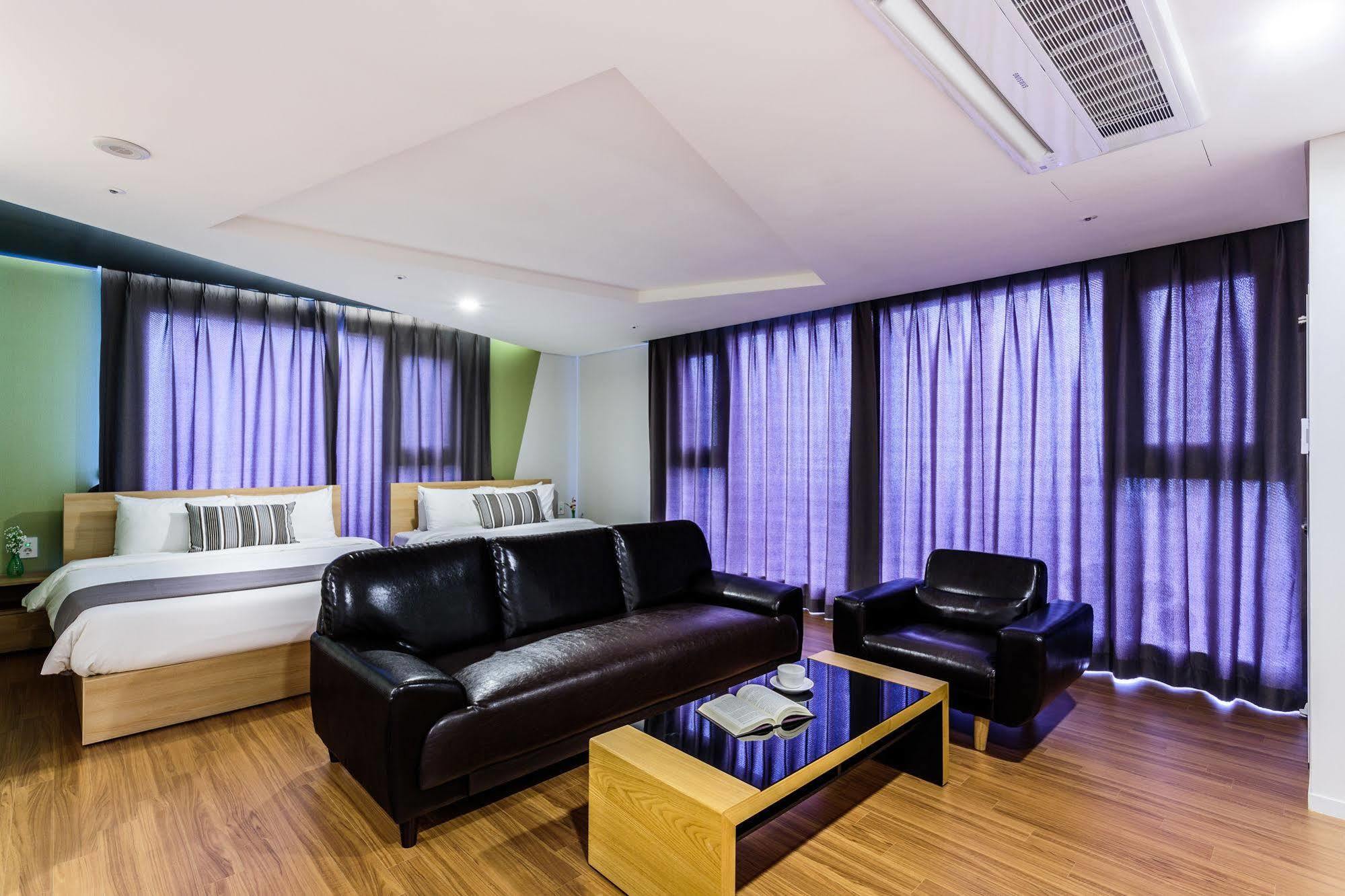 Vistacay Hotel Worldcup Seogwipo Exterior foto