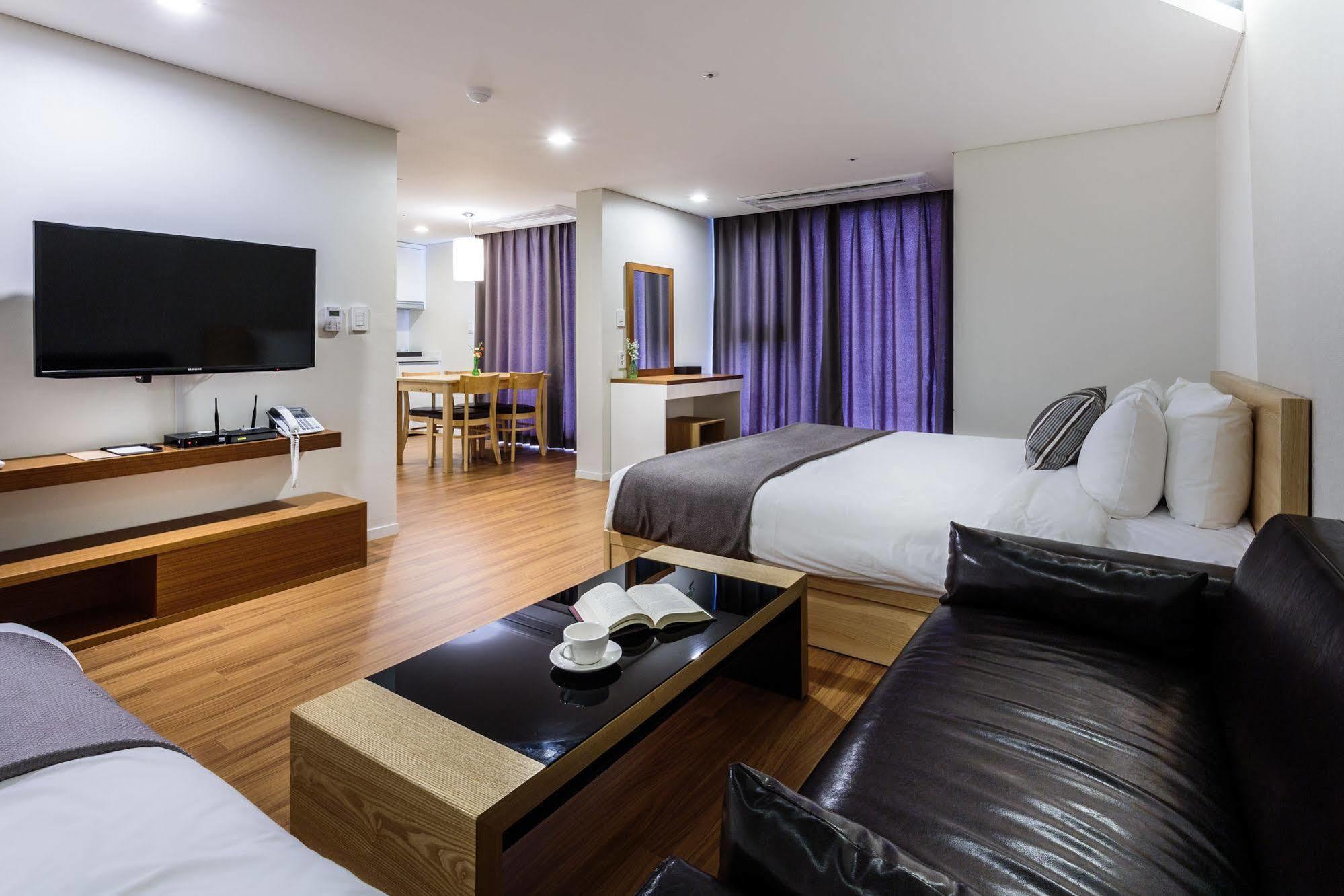 Vistacay Hotel Worldcup Seogwipo Exterior foto